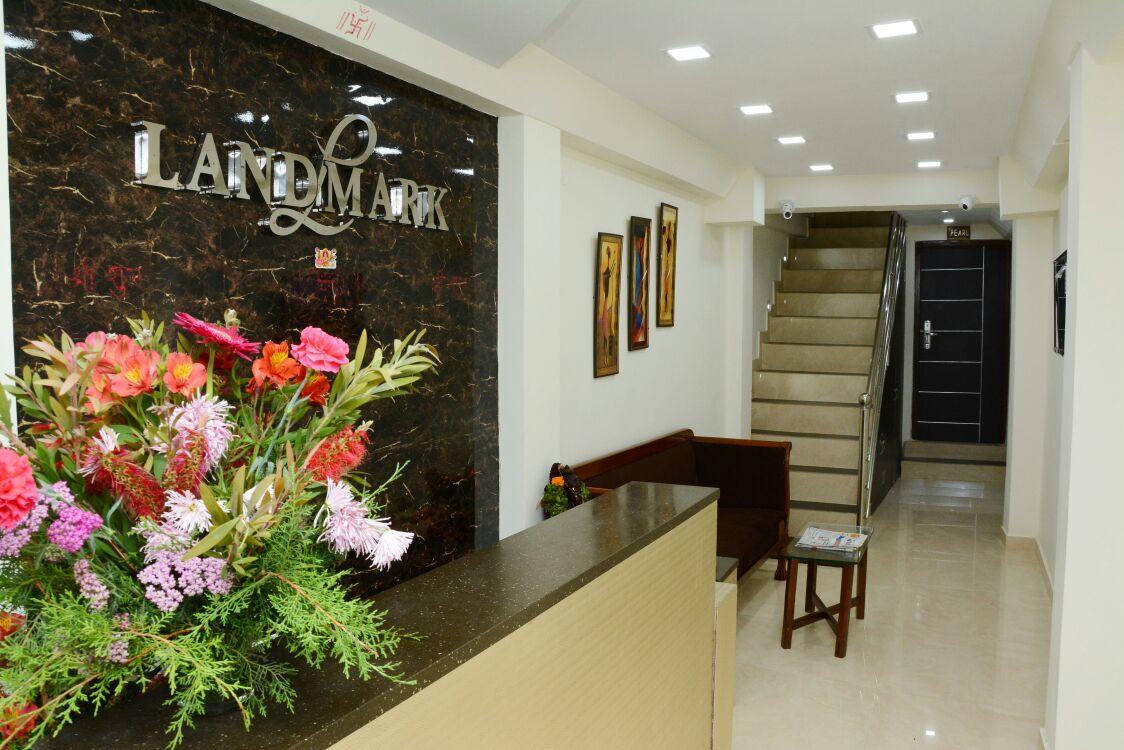 Hotel Landmark Ооти Екстериор снимка