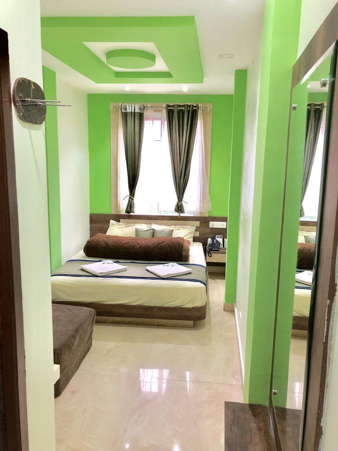Hotel Landmark Ооти Екстериор снимка